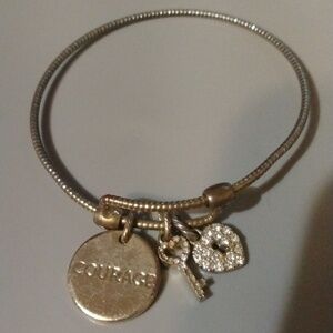 Mary Kay courage bracelet (sku 1254)